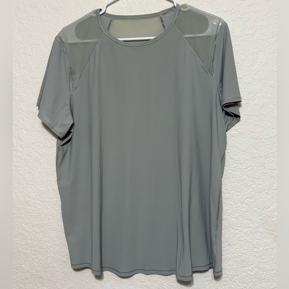 🍋 LULULEMON Sculpt Short Sleeve Shirt Pit to Pit: 22” - Picture 15 of 15